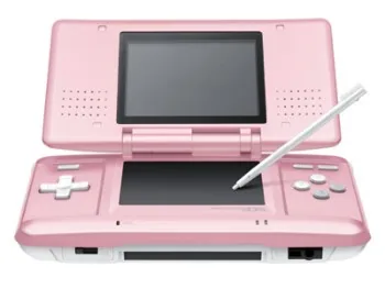 ピンクのNintendo DS